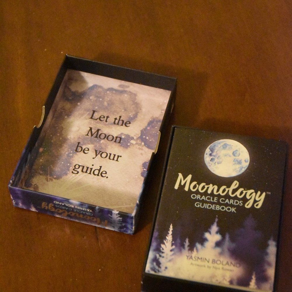 2/$22⚡Moonology | Deck + Guidebook - Picture 3 of 6